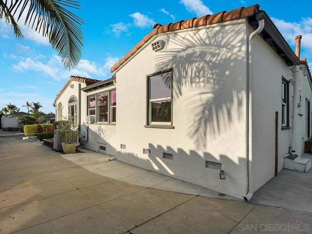 4607 Constance Dr, San Diego, CA 92115