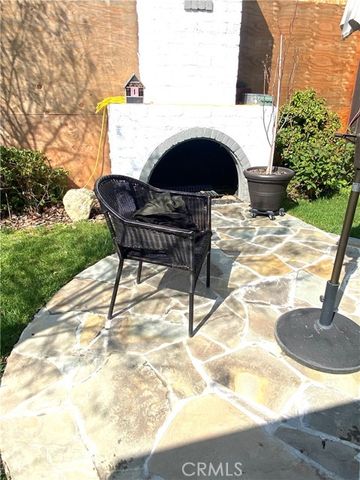 291 N 6th Avenue, Upland, CA 91786