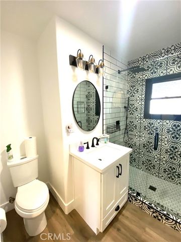 291 N 6th Avenue, Upland, CA 91786