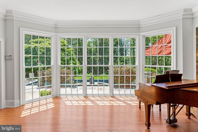 737 EAGLE FARM RD, Villanova, PA 19085