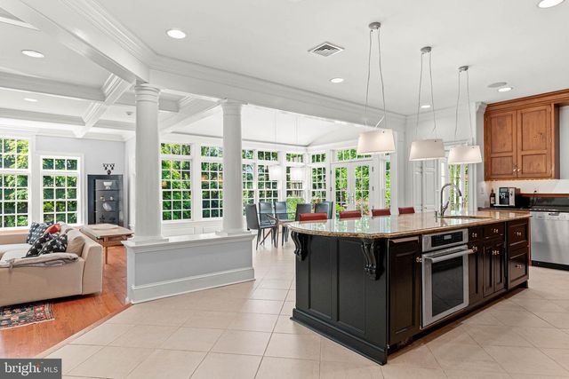 737 EAGLE FARM RD, Villanova, PA 19085