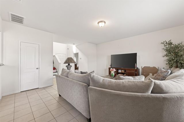 9811 Montana Sapphire Lane, Rosharon, TX 77583