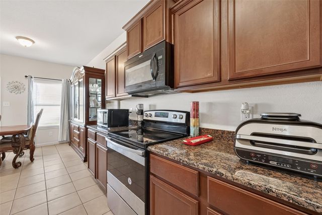 9811 Montana Sapphire Lane, Rosharon, TX 77583