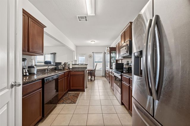 9811 Montana Sapphire Lane, Rosharon, TX 77583