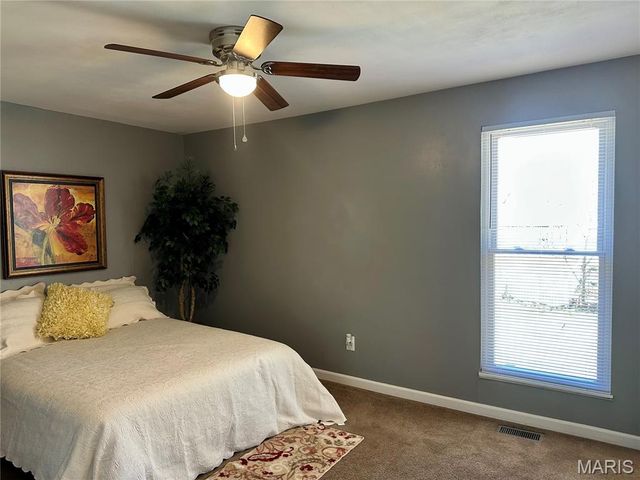 47 Julie Lane, St Peters, MO 63376