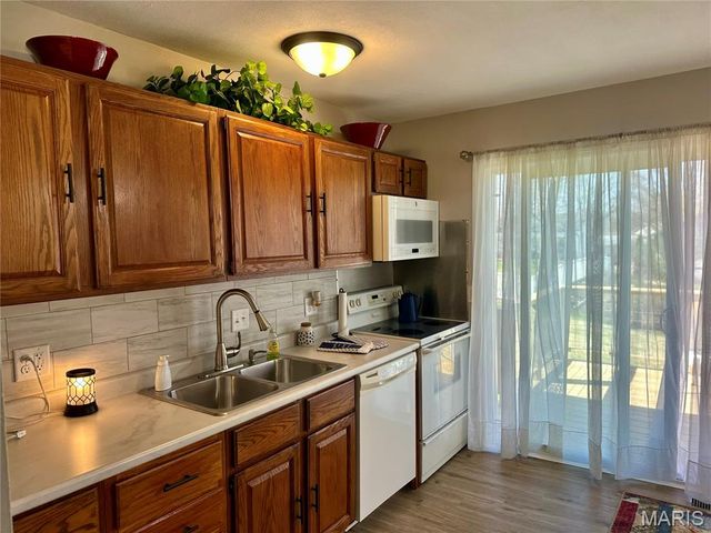 47 Julie Lane, St Peters, MO 63376