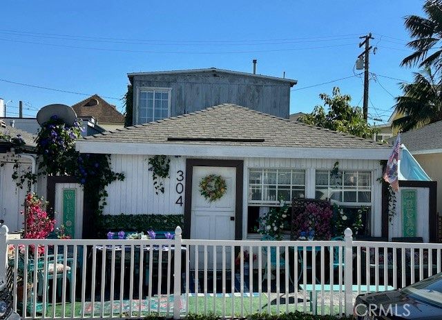 304 33rd Street, Newport Beach, CA 92663