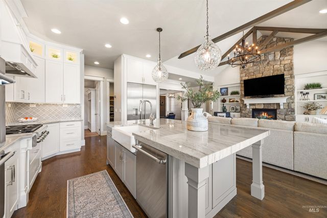 1864 N Heirloom Pl, Eagle, ID 83616