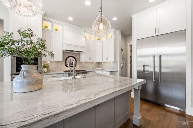 1864 N Heirloom Pl, Eagle, ID 83616