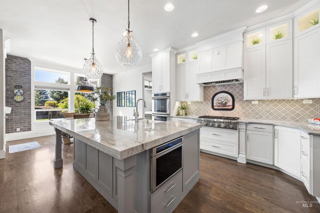 1864 N Heirloom Pl, Eagle, ID 83616