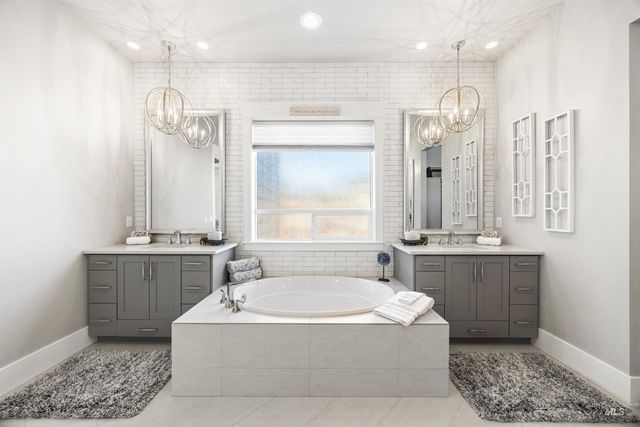 1864 N Heirloom Pl, Eagle, ID 83616