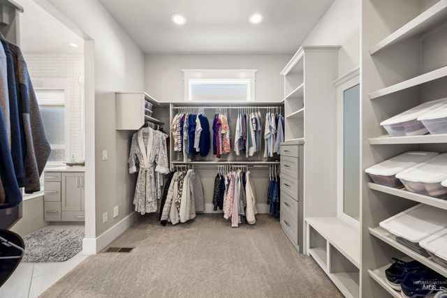 1864 N Heirloom Pl, Eagle, ID 83616