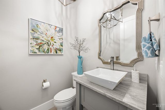 1864 N Heirloom Pl, Eagle, ID 83616