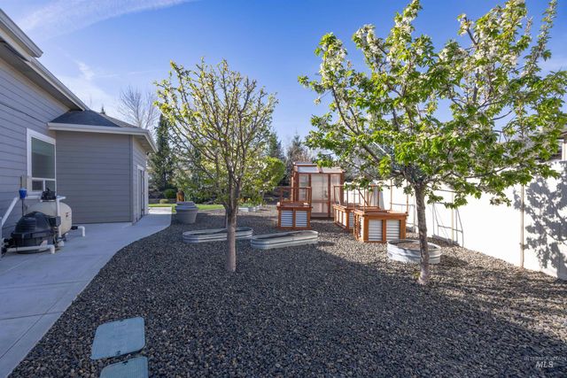 1864 N Heirloom Pl, Eagle, ID 83616