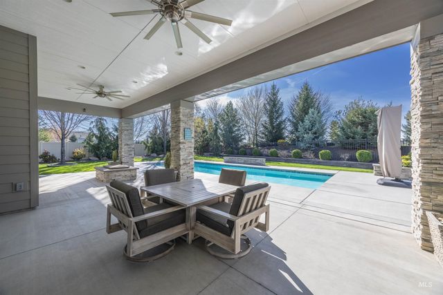 1864 N Heirloom Pl, Eagle, ID 83616