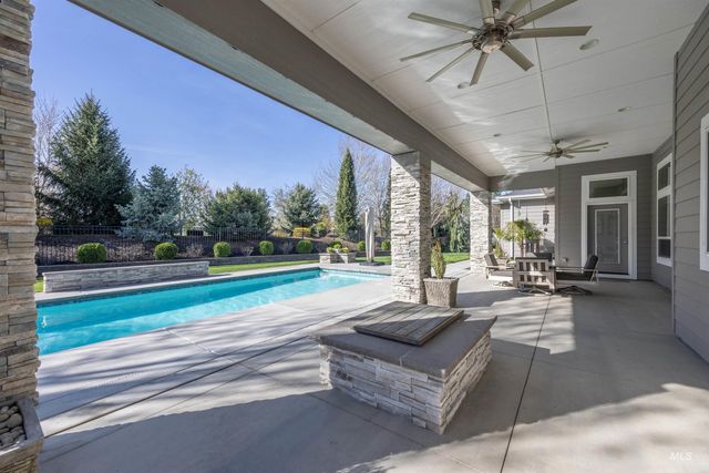 1864 N Heirloom Pl, Eagle, ID 83616