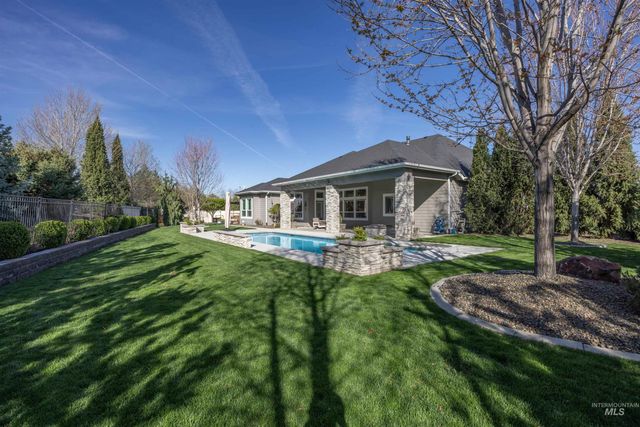 1864 N Heirloom Pl, Eagle, ID 83616