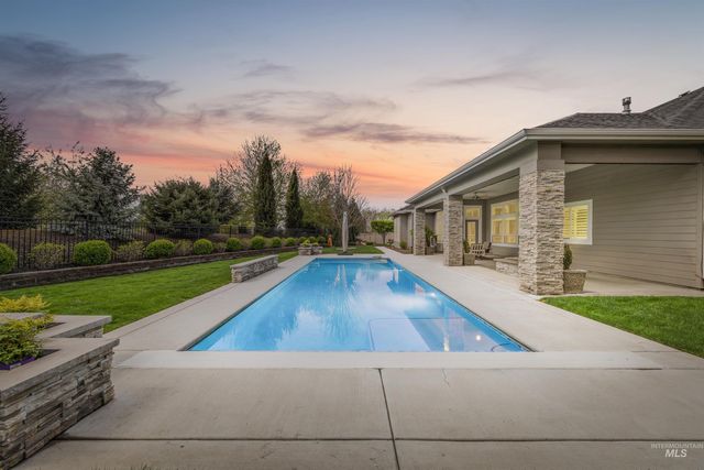 1864 N Heirloom Pl, Eagle, ID 83616