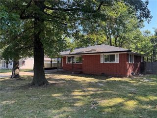 713 Maple Drive, Springdale, AR 72764