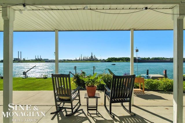 69 Gratiot Boulevard, Marysville, MI 48040