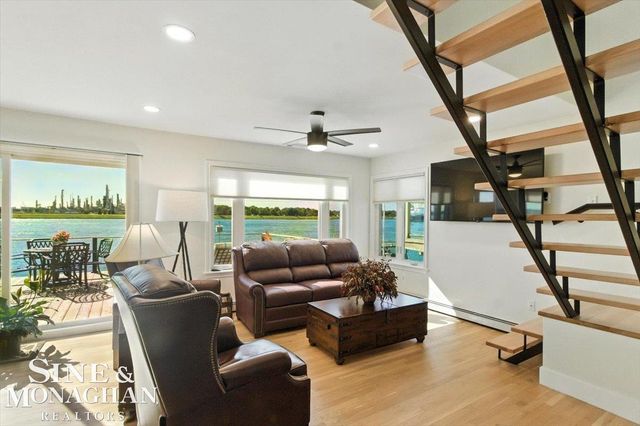 69 Gratiot Boulevard, Marysville, MI 48040