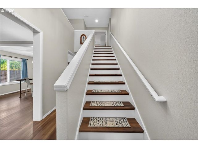 12566 Nw MAPLECREST Way, Banks, OR 97106