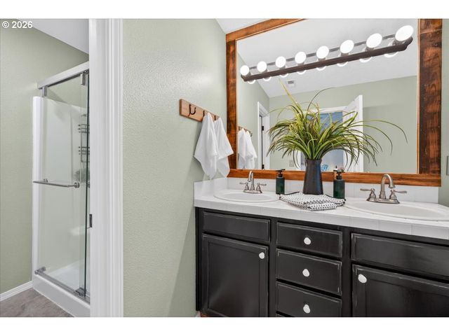 12566 Nw MAPLECREST Way, Banks, OR 97106