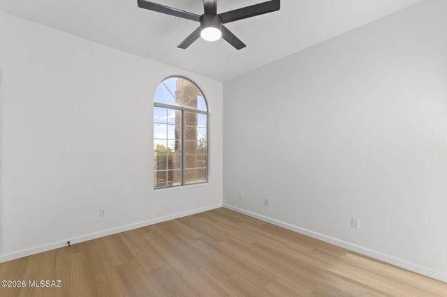 10632 E Barclay Park Loop, Tucson, AZ 85748