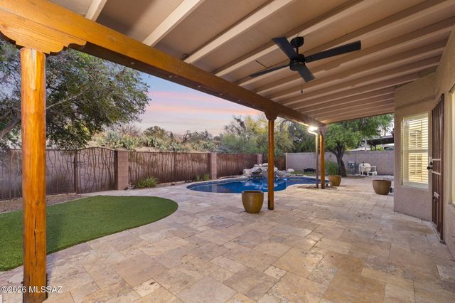 10632 E Barclay Park Loop, Tucson, AZ 85748