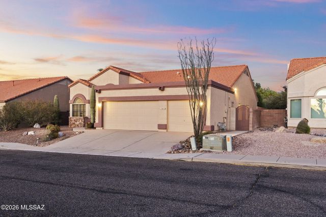 10632 E Barclay Park Loop, Tucson, AZ 85748