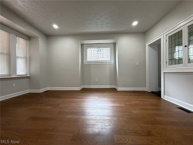 19625 Chagrin Boulevard, Shaker Heights, OH 44122