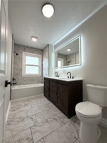 19625 Chagrin Boulevard, Shaker Heights, OH 44122