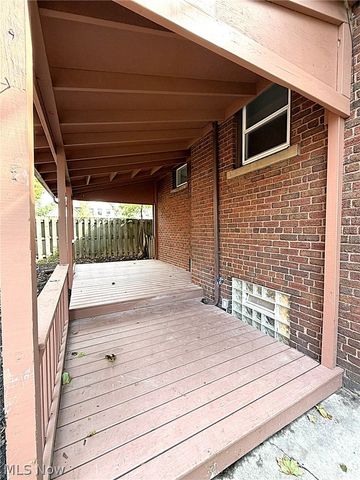 19625 Chagrin Boulevard, Shaker Heights, OH 44122
