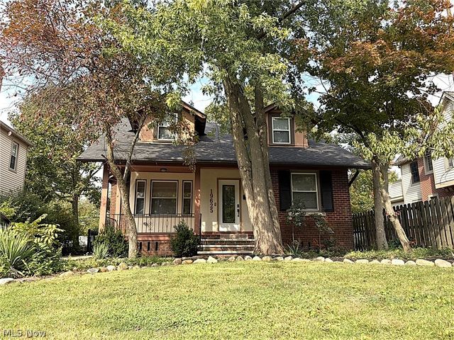 19625 Chagrin Boulevard, Shaker Heights, OH 44122