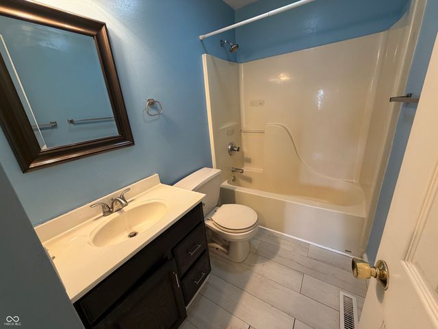 2335 Bainbridge Court, West Lafayette, IN 47906