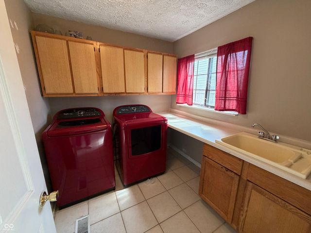 2335 Bainbridge Court, West Lafayette, IN 47906