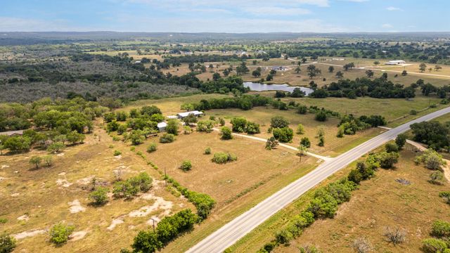 411 Fm 86 Highway, Red Rock, TX 78662