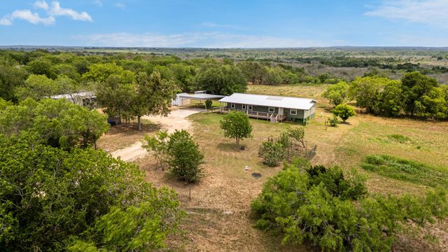 411 Fm 86 Highway, Red Rock, TX 78662