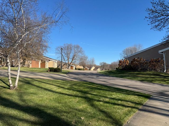 538 Brook Lane, Saint Cloud, MN 56301