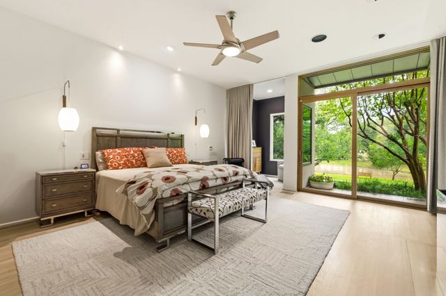 9 Hallshire Court, Dallas, TX 75225
