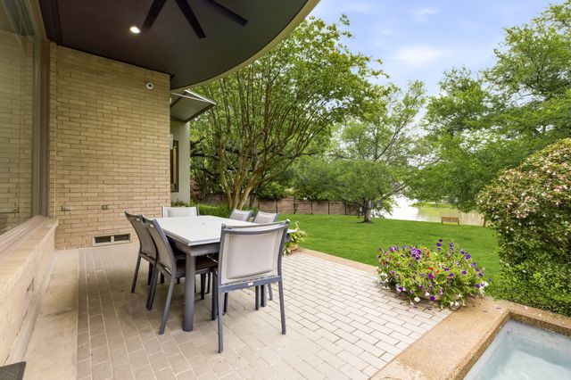 9 Hallshire Court, Dallas, TX 75225