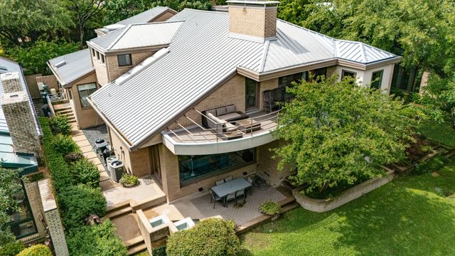 9 Hallshire Court, Dallas, TX 75225