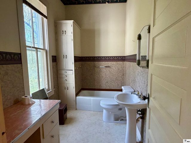 2209 PINE STREET, Winnsboro, LA 71295