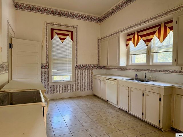 2209 PINE STREET, Winnsboro, LA 71295