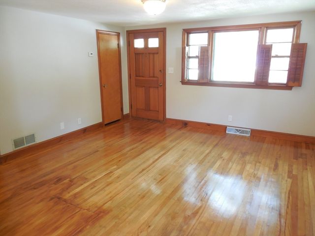 1701 Trapelo Rd 1, Waltham, MA 02451