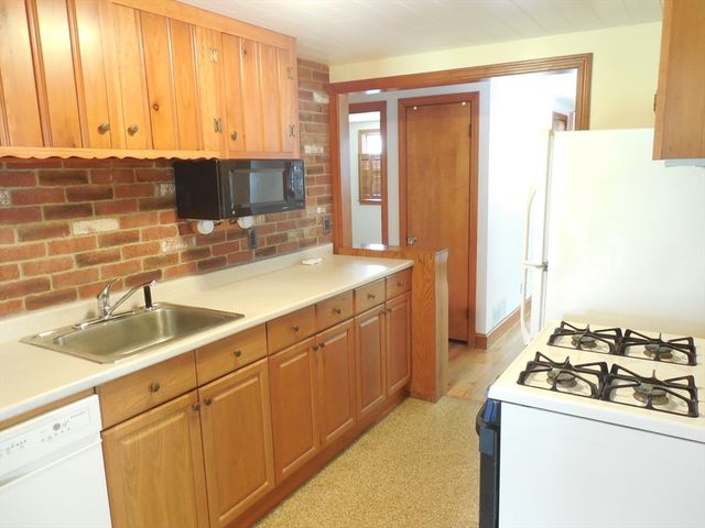 1701 Trapelo Rd 1, Waltham, MA 02451