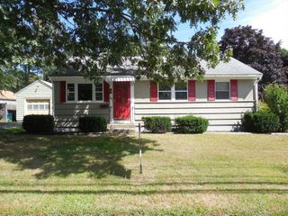 1701 Trapelo Rd 1, Waltham, MA 02451