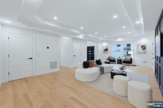 17 Blake Drive, Clark, NJ 07066