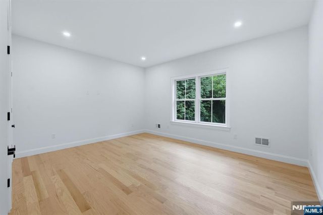 17 Blake Drive, Clark, NJ 07066