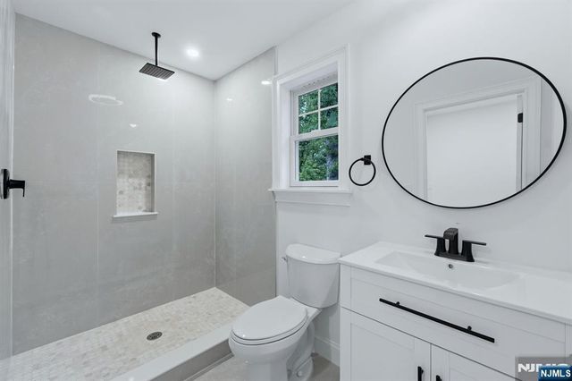 17 Blake Drive, Clark, NJ 07066